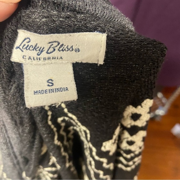 Lucky Bliss Women’s Cardigan Size S Grey Embroidered Aztec Print Boho Light - Picture 7 of 8